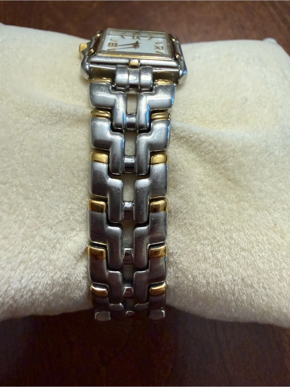 Vintage Women’s Two Tone Seiko Square Face Watch 4N00-7049 Japan